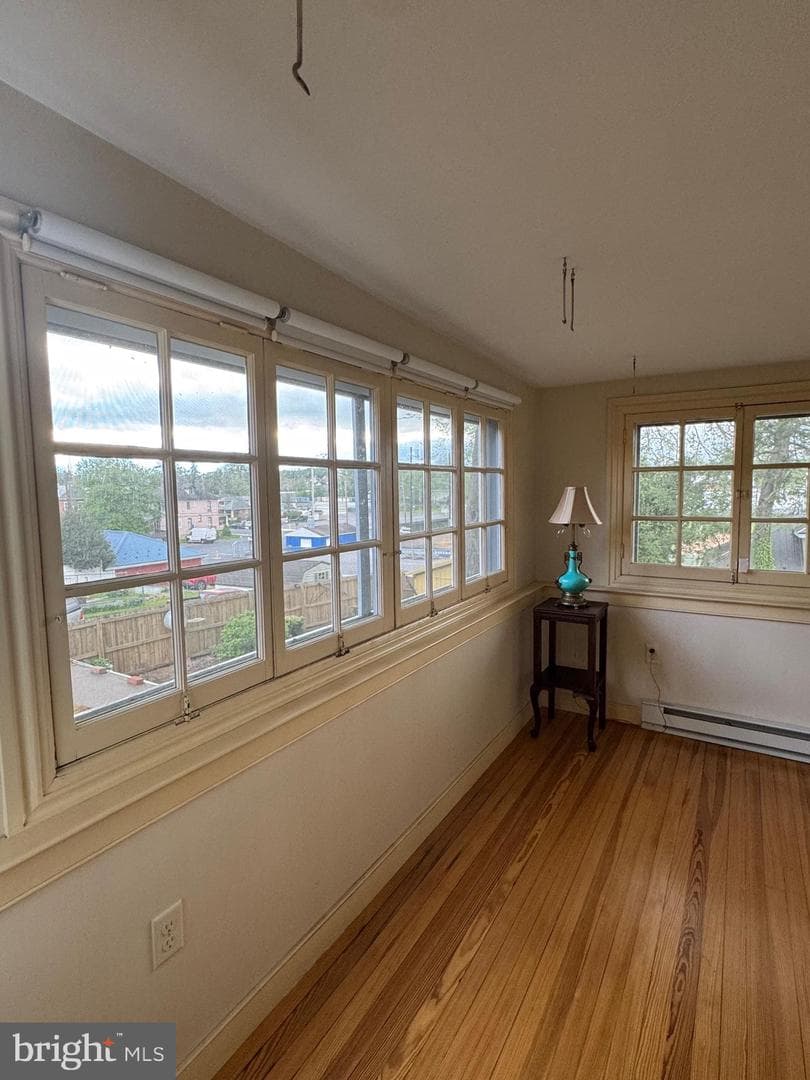 627 Philadelphia Avenue photo 37