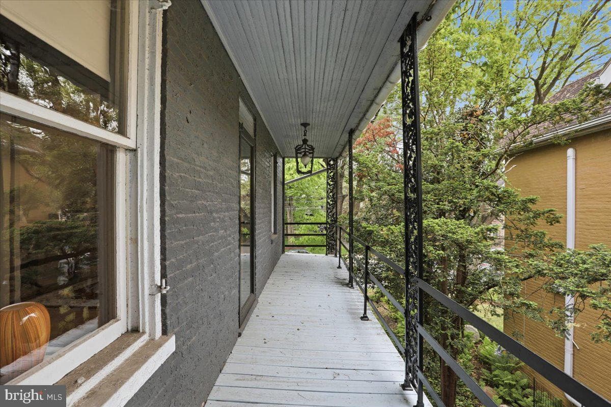 627 Philadelphia Avenue photo 48
