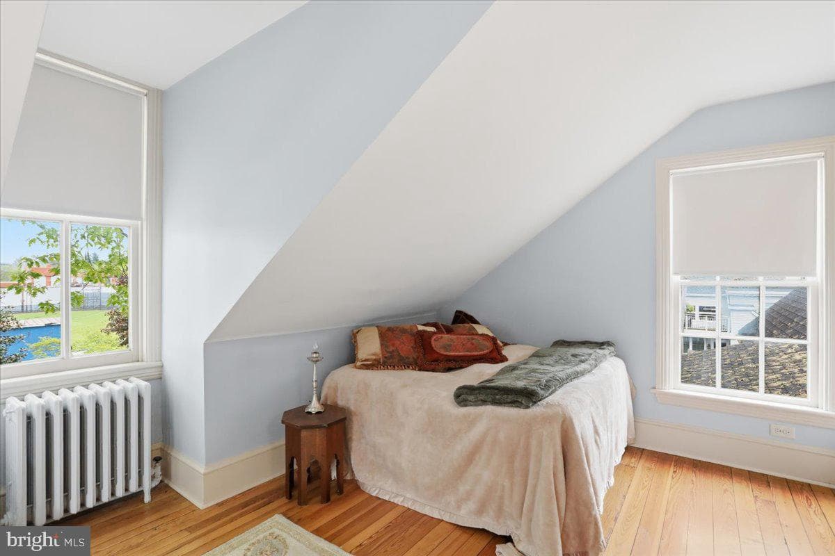 627 Philadelphia Avenue photo 49
