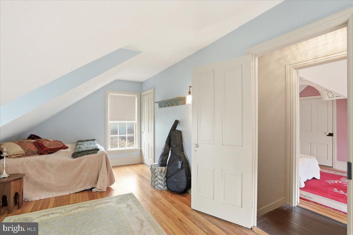 627 Philadelphia Avenue photo 51