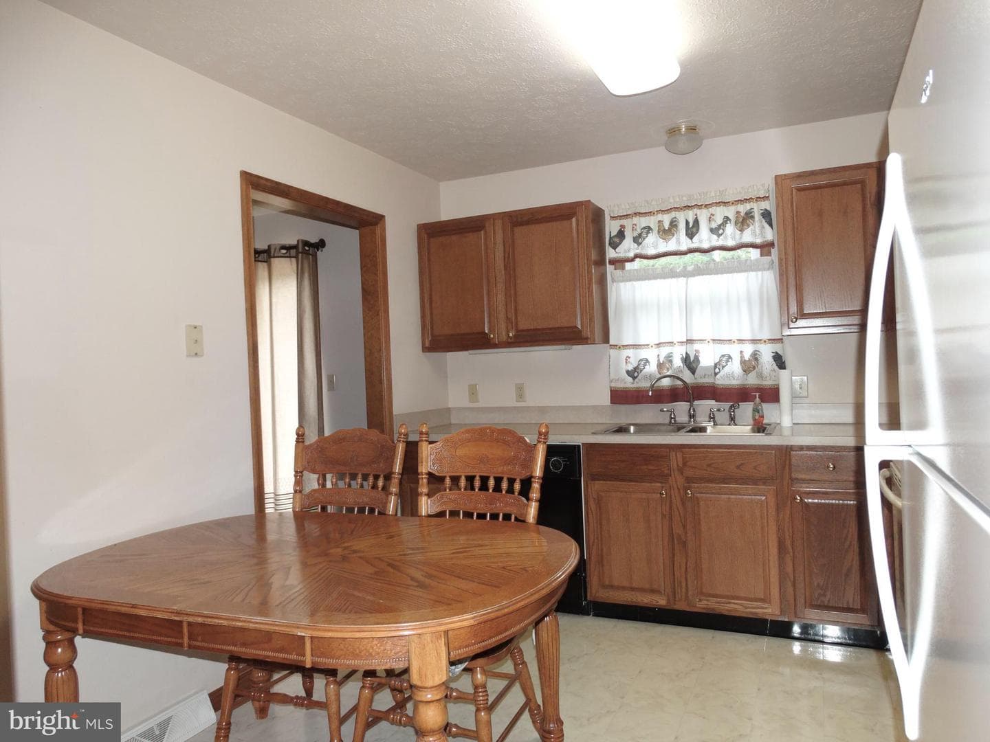 1572 Buttercup Drive photo 8