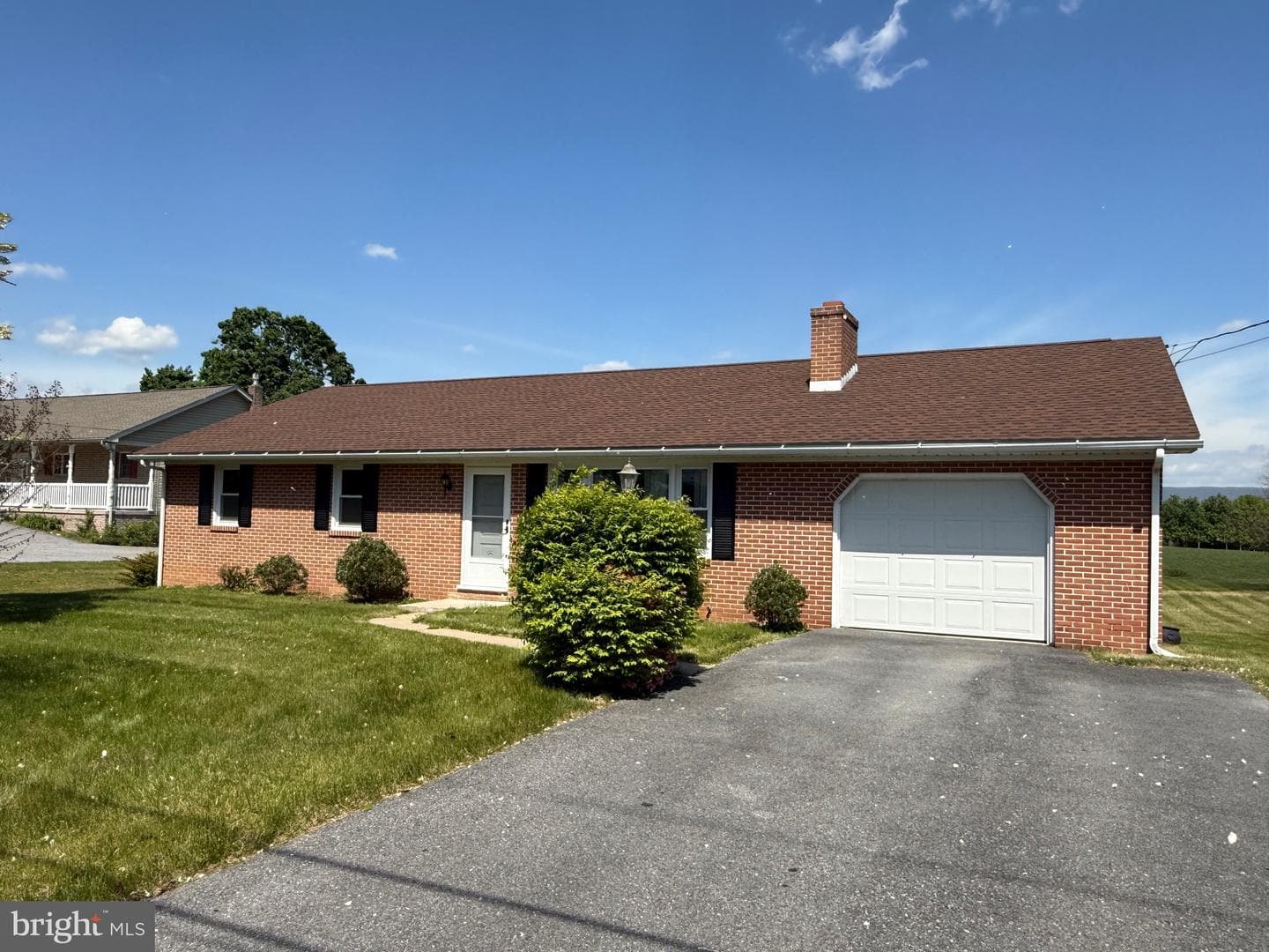 1423 Brechbill Road photo 2
