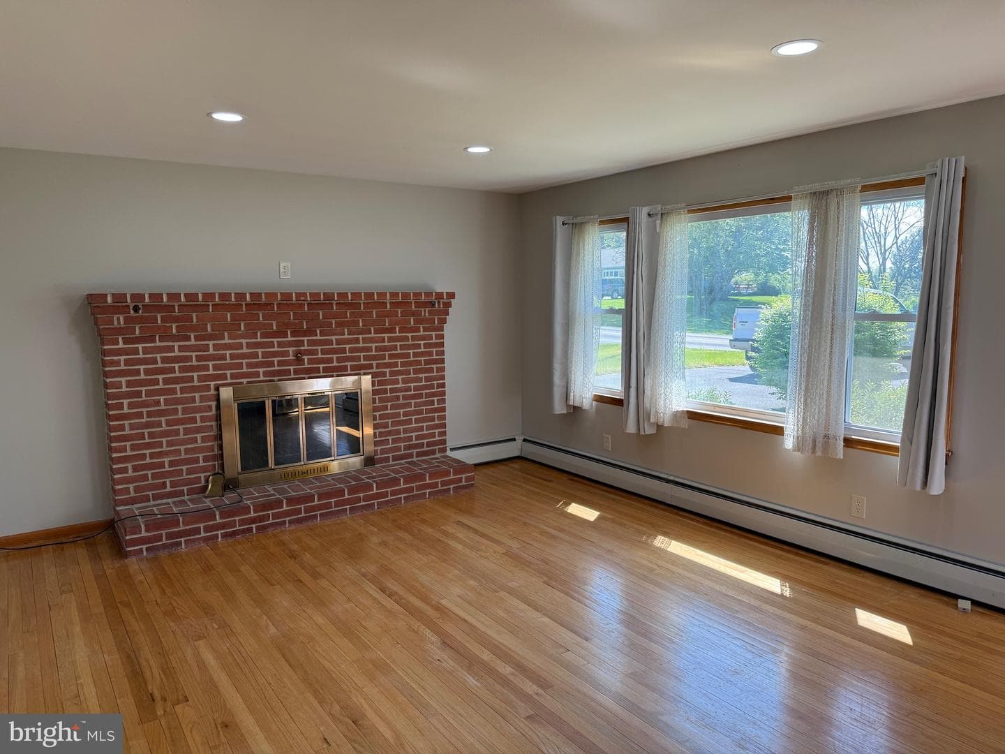 1423 Brechbill Road photo 5