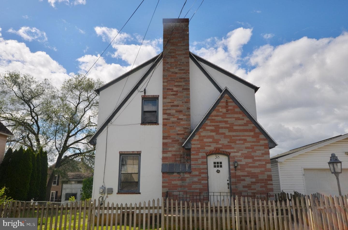38 Cottage Street photo 3