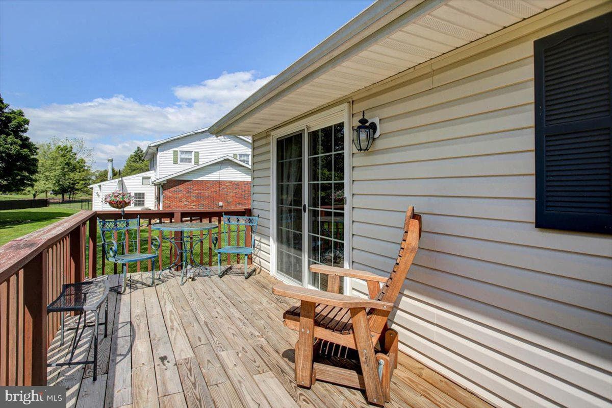 328 Wayburn Street photo 21
