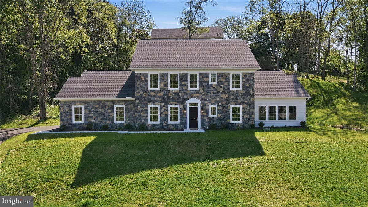 130 Woodbriar Drive, Chambersburg