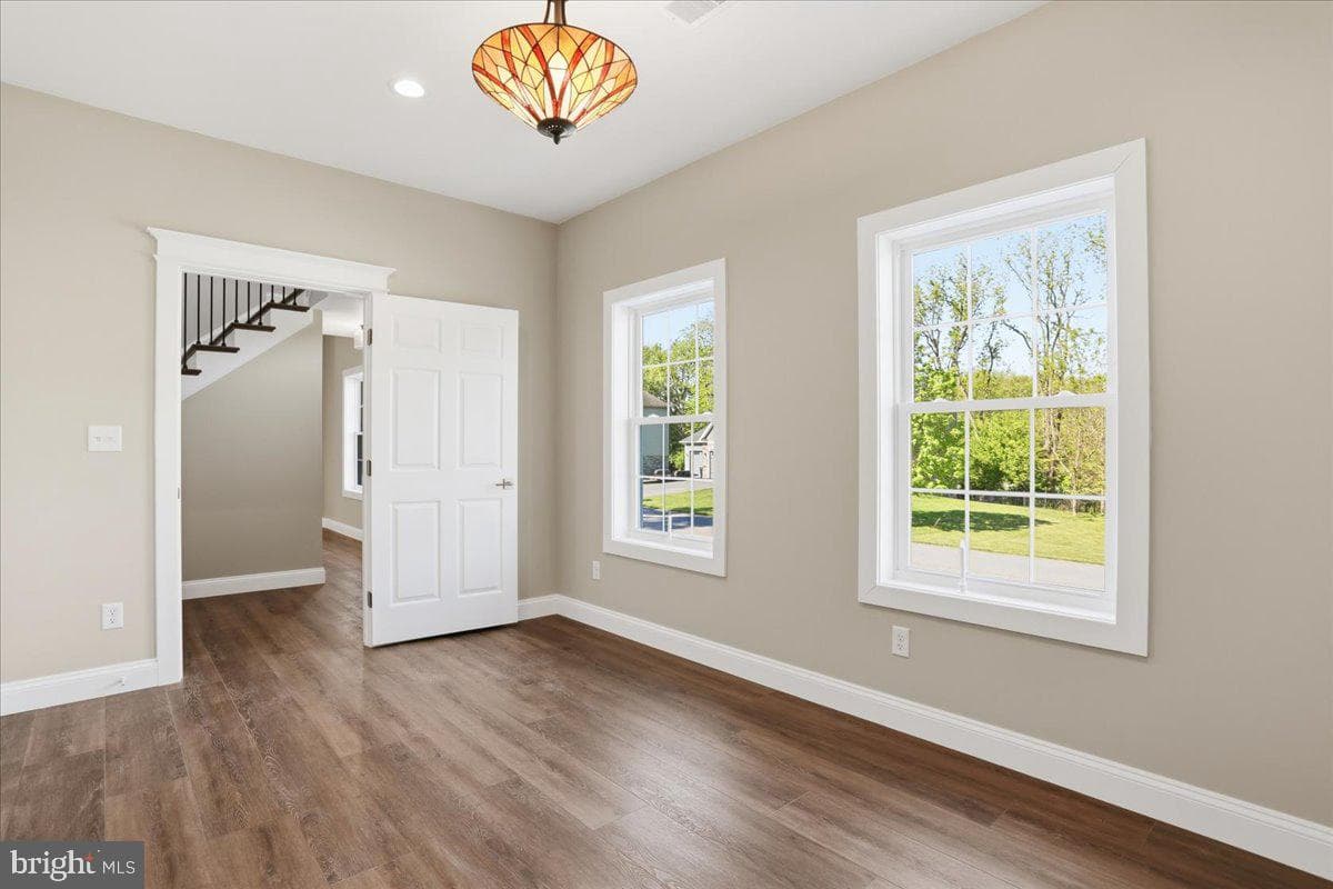 130 Woodbriar Drive photo 16