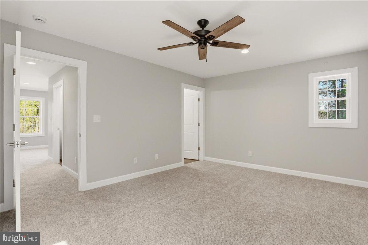 130 Woodbriar Drive photo 33