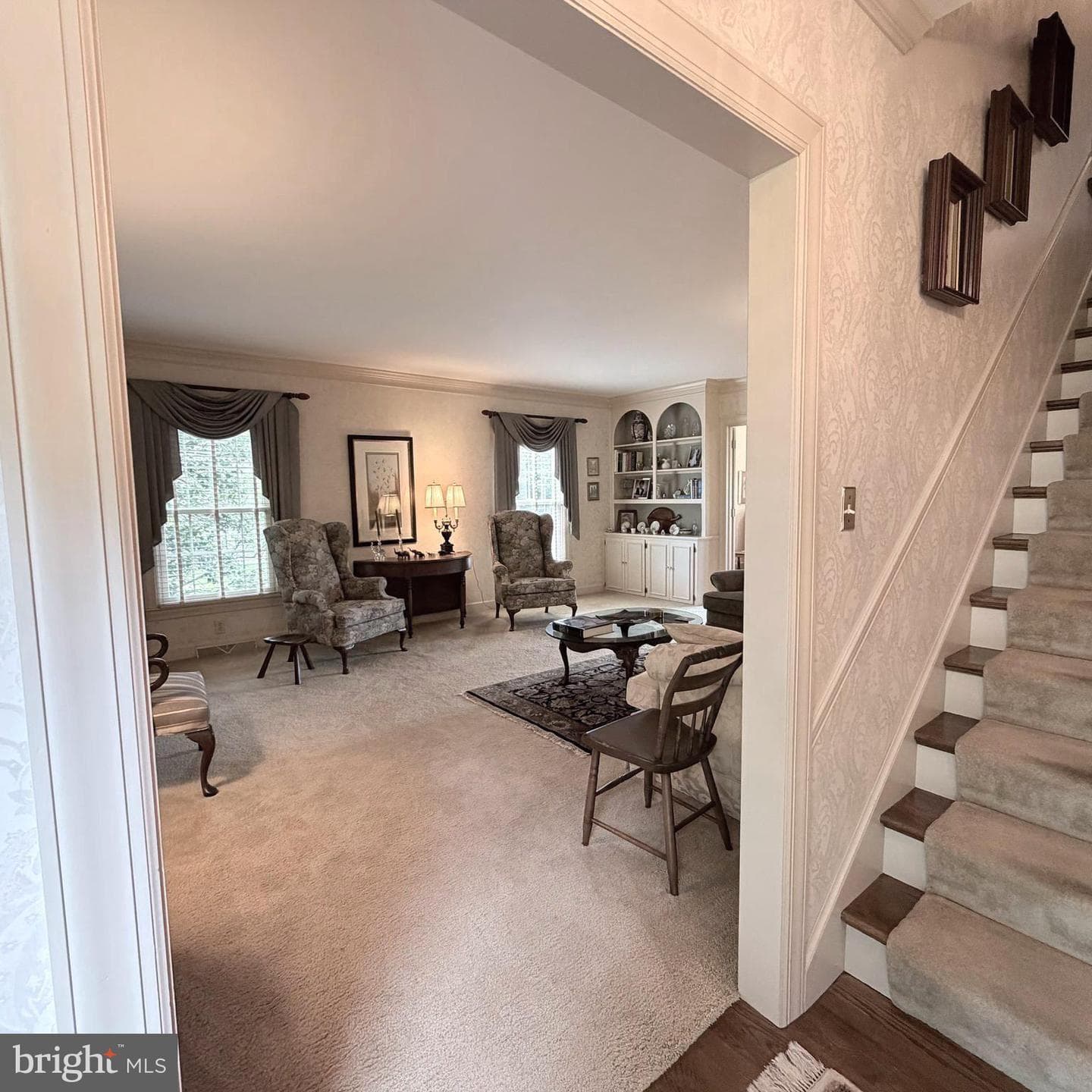 475 Larkspur Lane photo 6