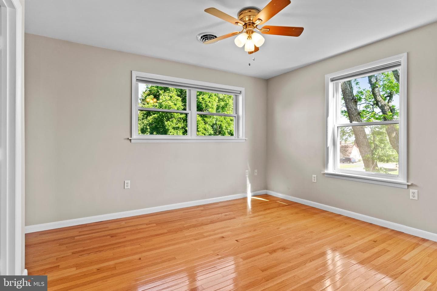 17 Kensington Drive photo 39