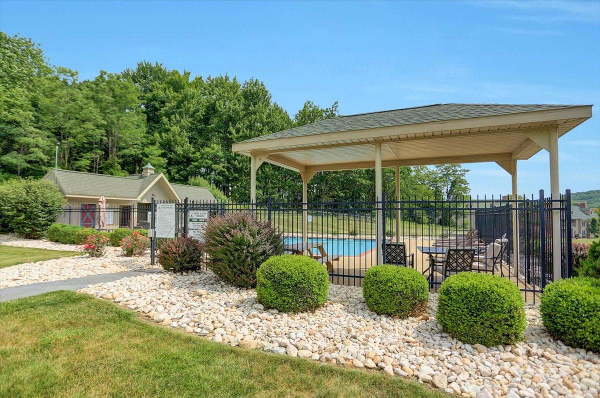 14101 Barberry Circle #402 photo 24