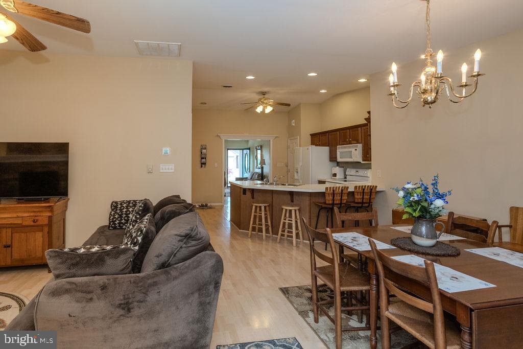 159 Ginkgo Court photo 11