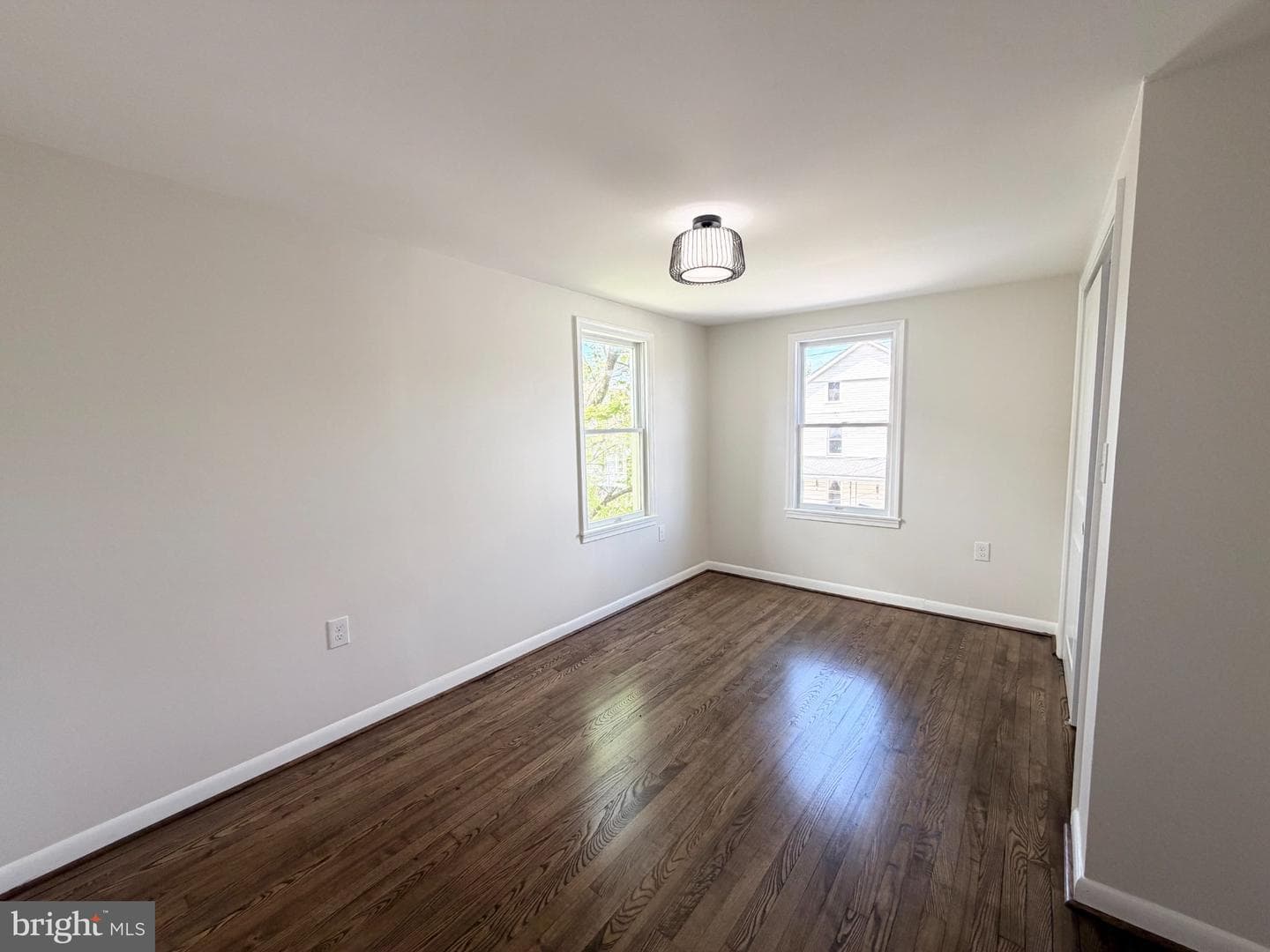 3900 Lincoln Street photo 12
