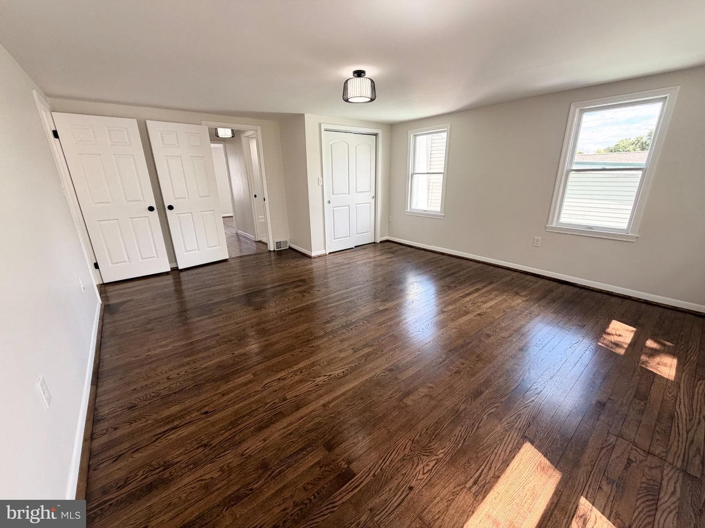 3900 Lincoln Street photo 18
