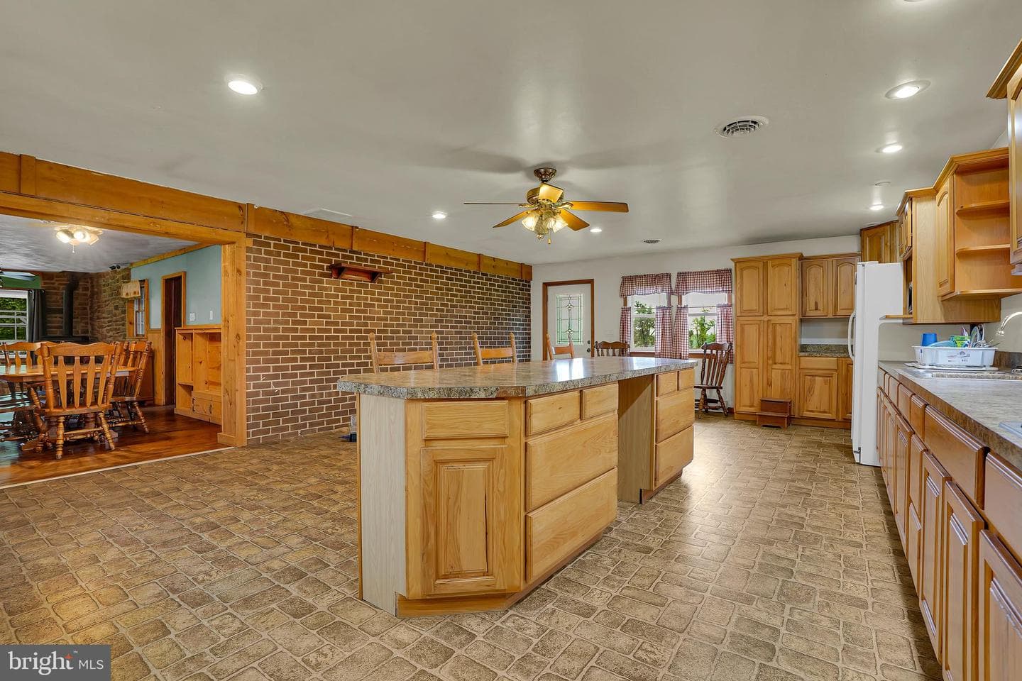 13789 Buchanan Trail W photo 13