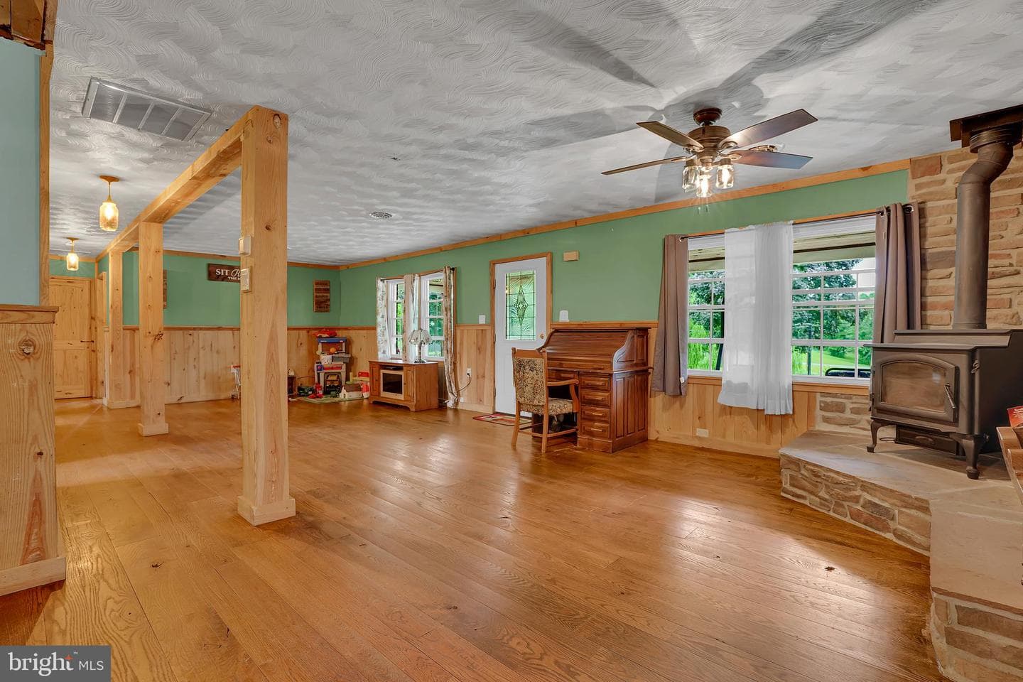 13789 Buchanan Trail W photo 6