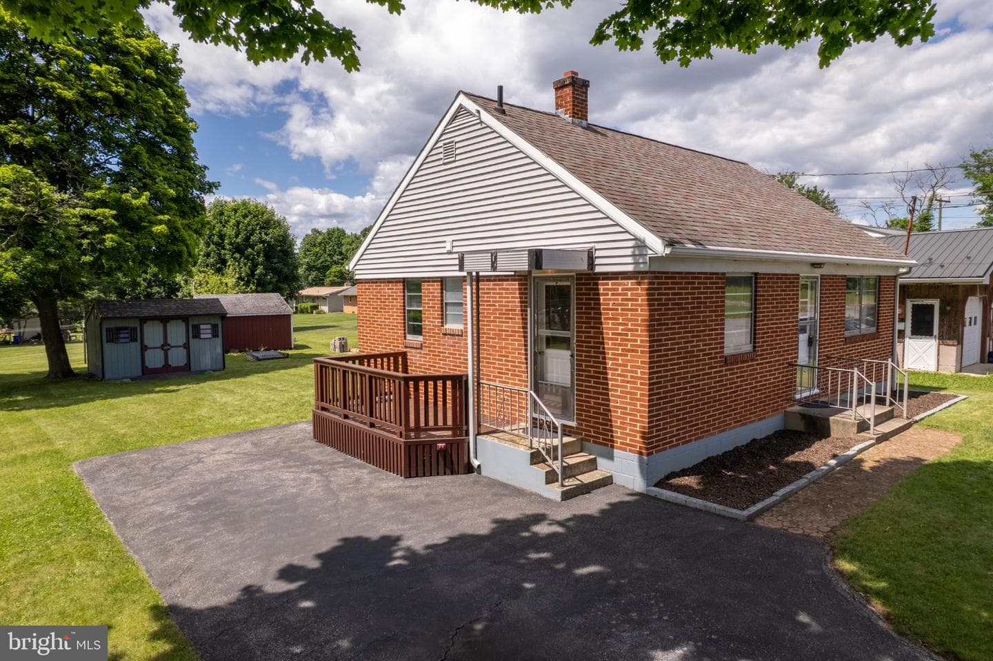 420 Maple Hill Avenue photo 34