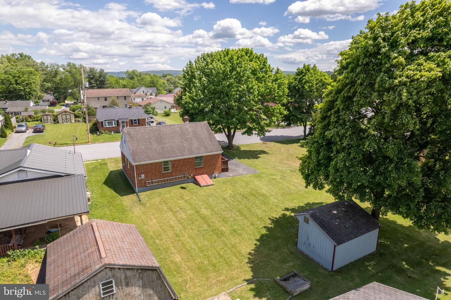 420 Maple Hill Avenue photo 41