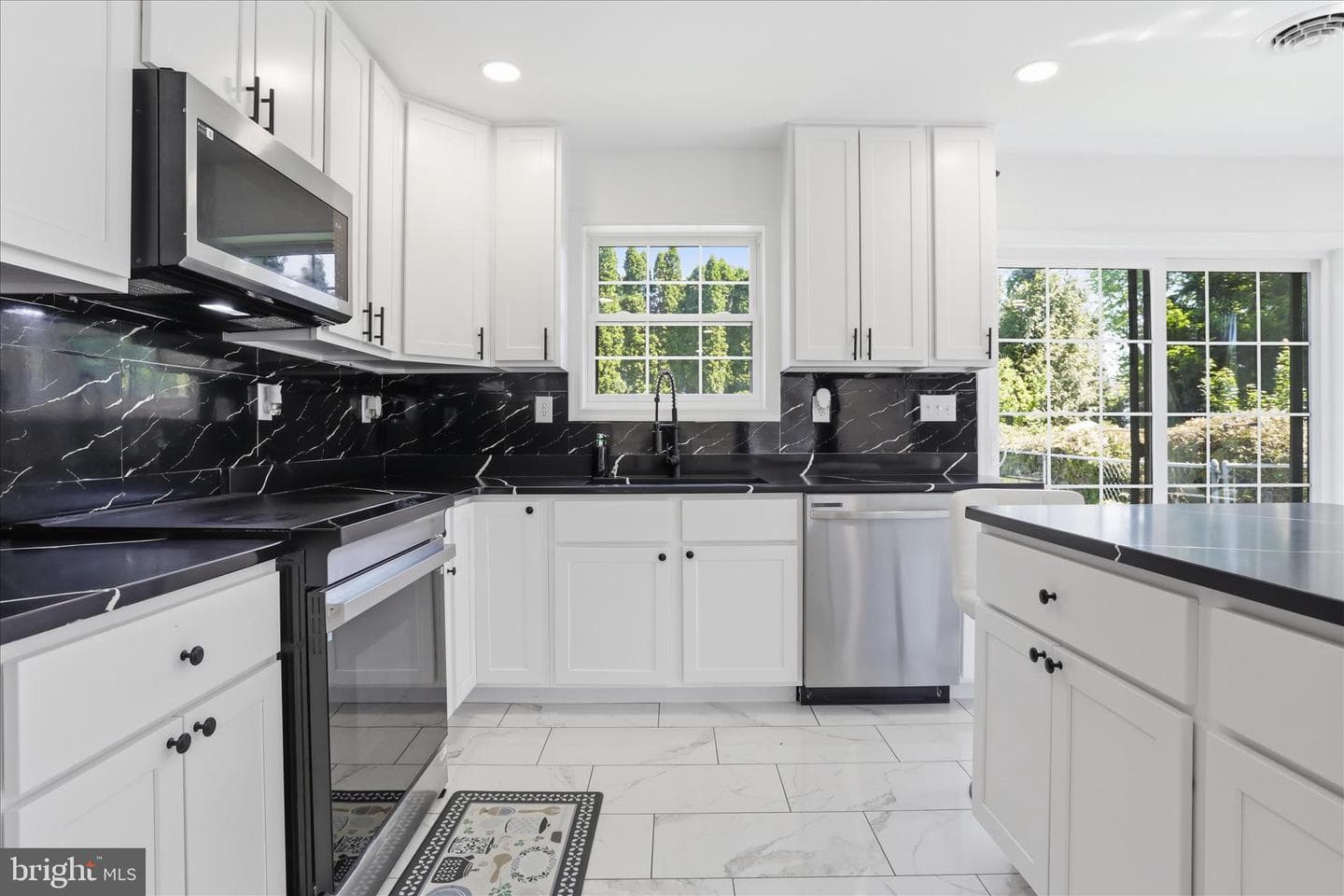 15 Canterbury Drive photo 17