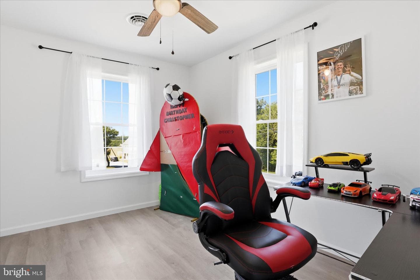 15 Canterbury Drive photo 24