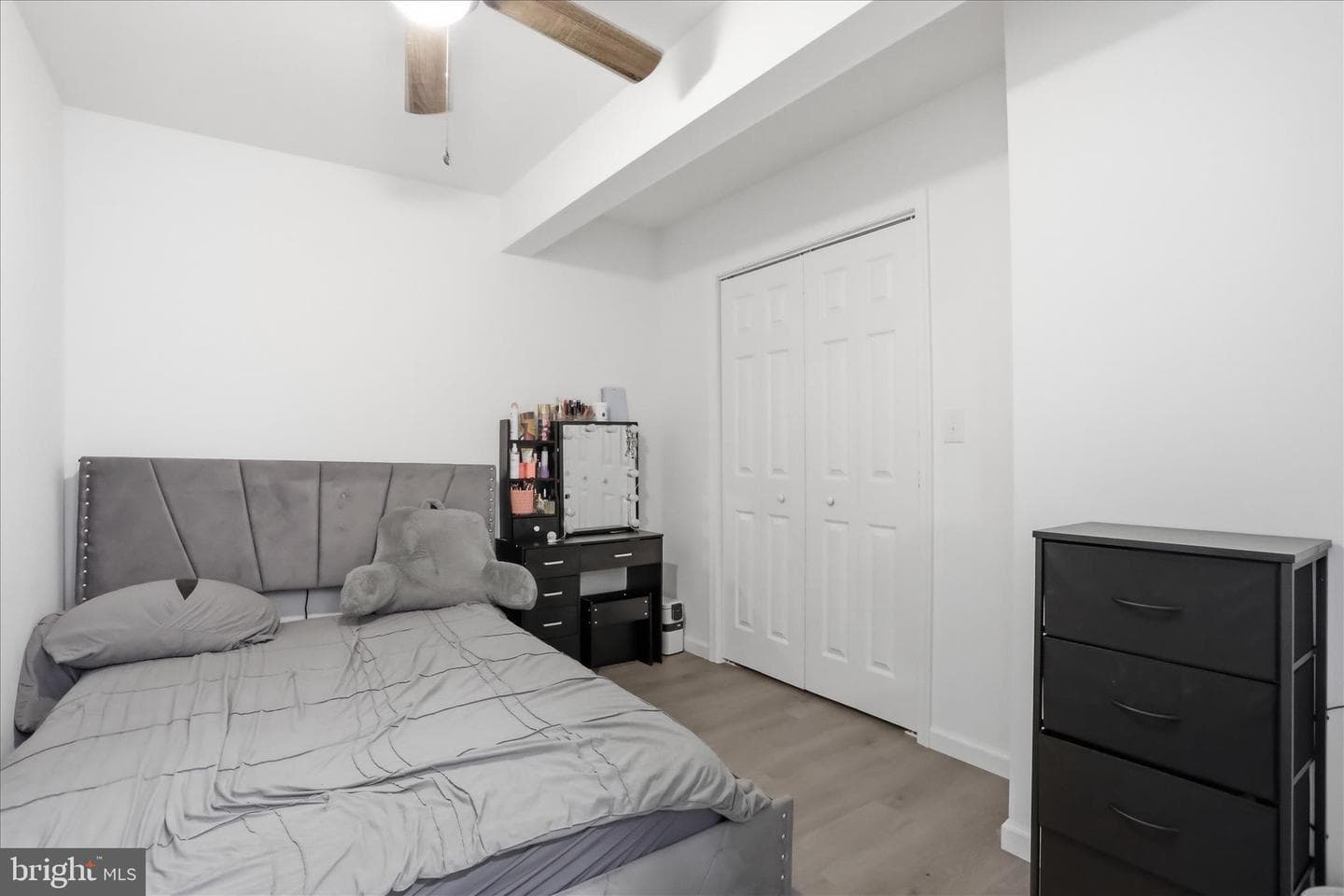 15 Canterbury Drive photo 35