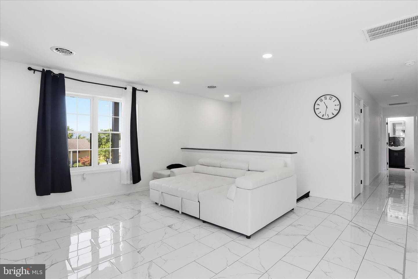15 Canterbury Drive photo 8