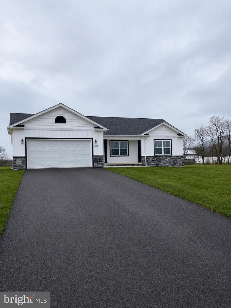 8623 Regal Drive, Mercersburg