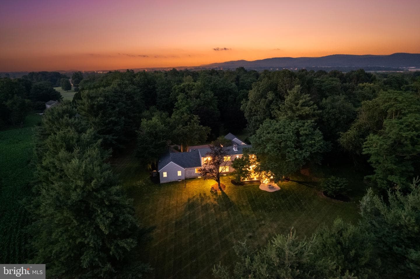 1570 Walker Road photo 5