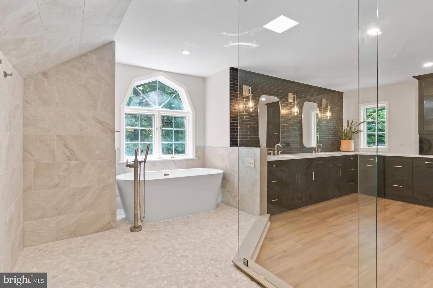 1570 Walker Road photo 55