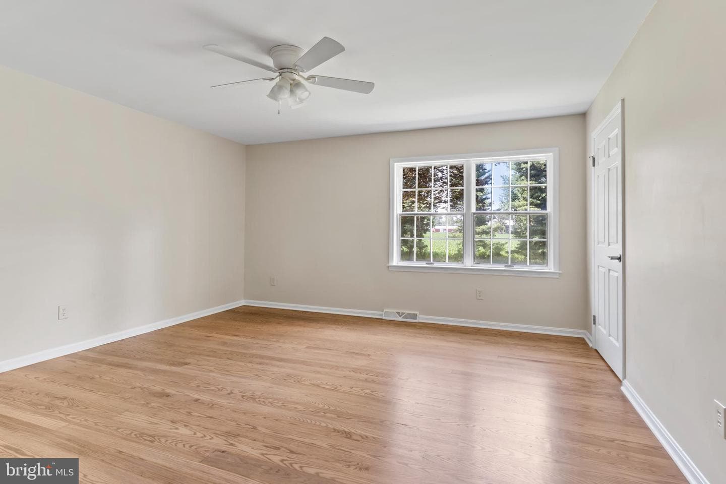 1570 Walker Road photo 65