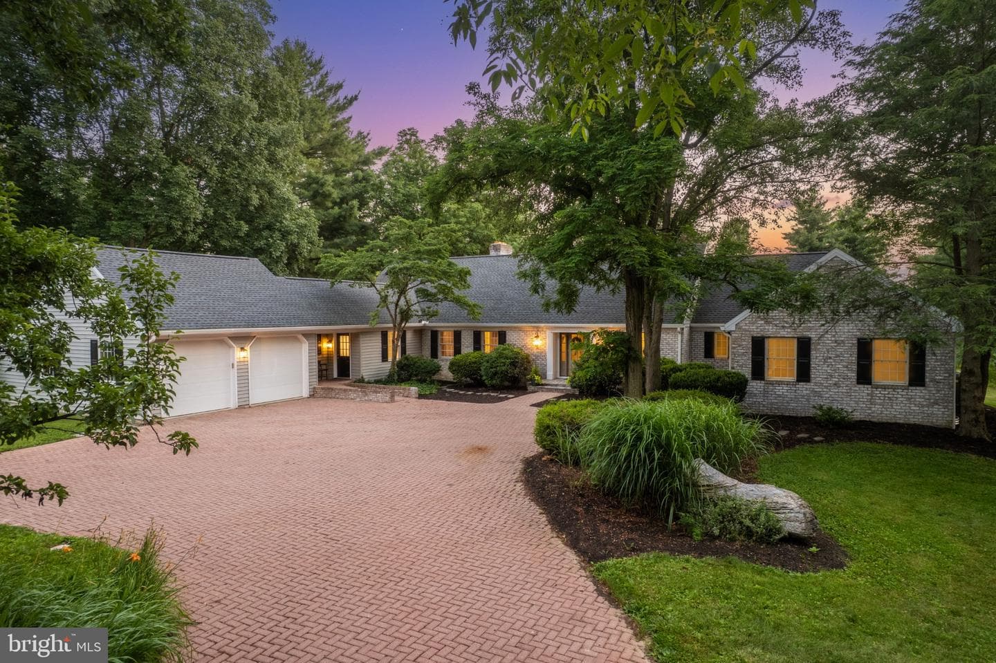 1570 Walker Road photo 8