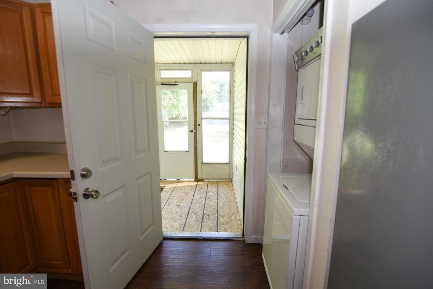 325 Fourth Street photo 10
