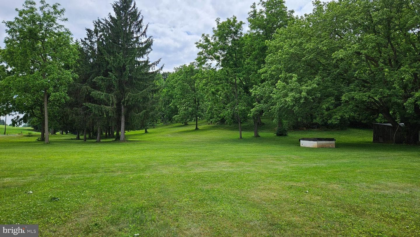 4925 Railroad Road photo 5