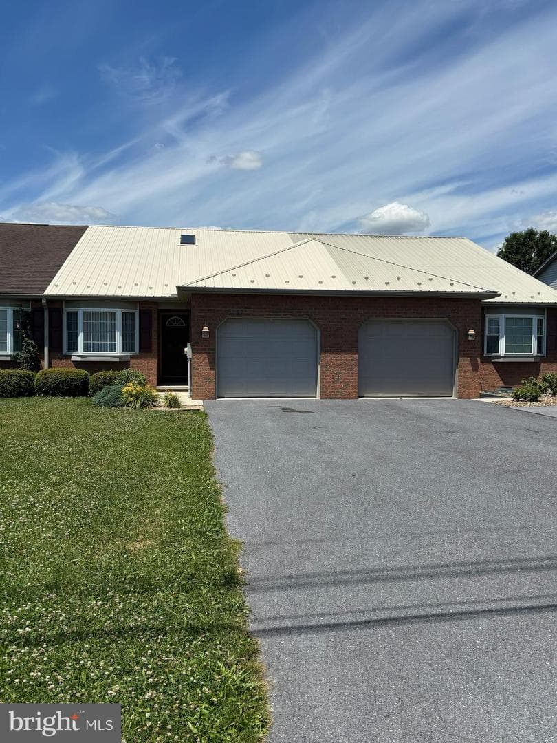 1253 Progress Road, Chambersburg