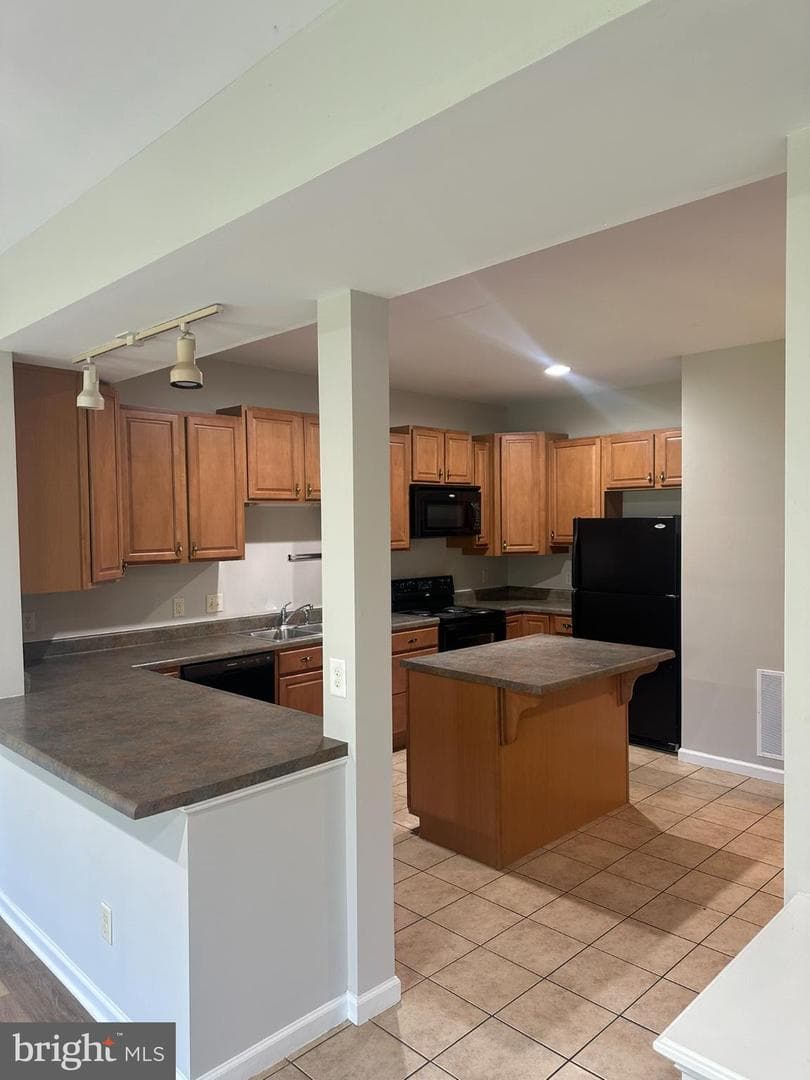 250 Meriweather Drive photo 4