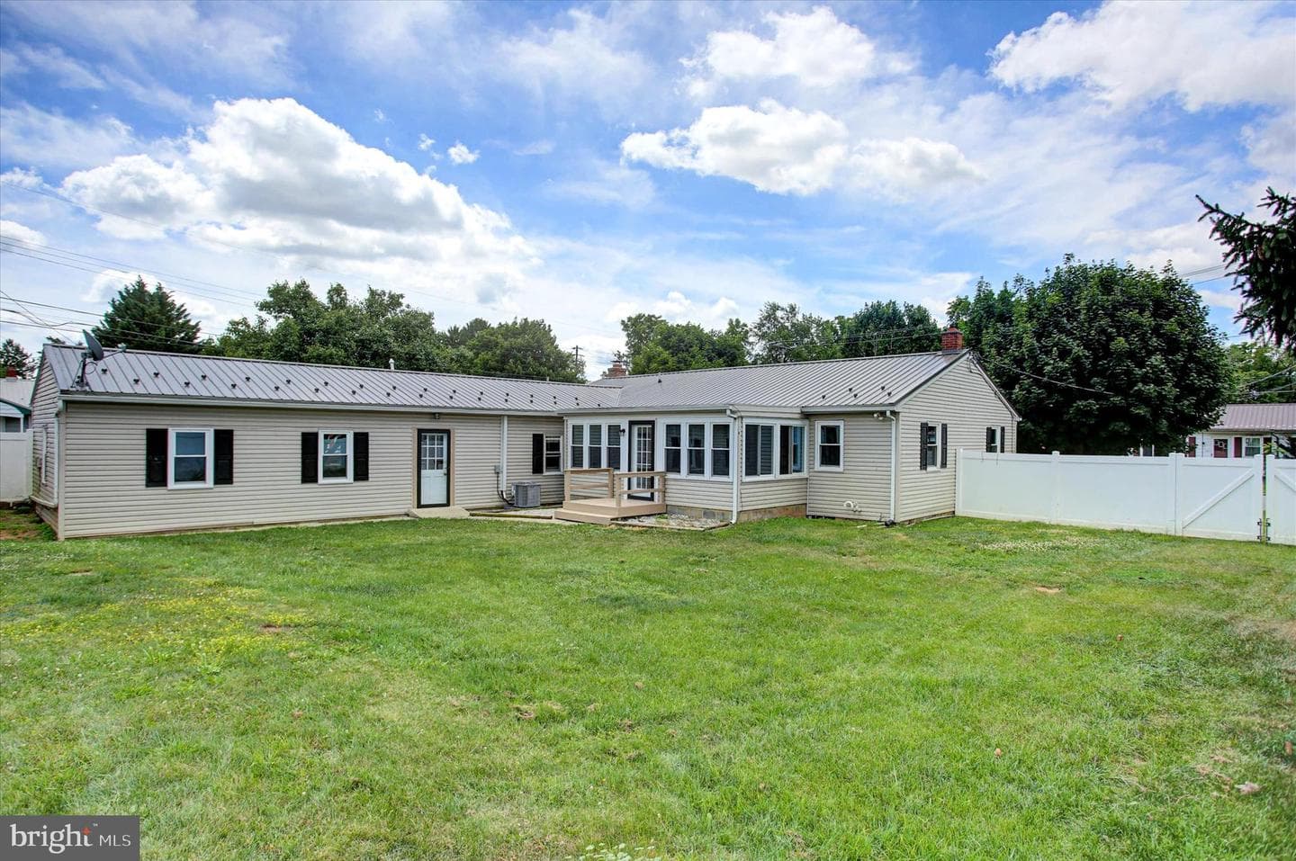 605 Prospect Avenue photo 54