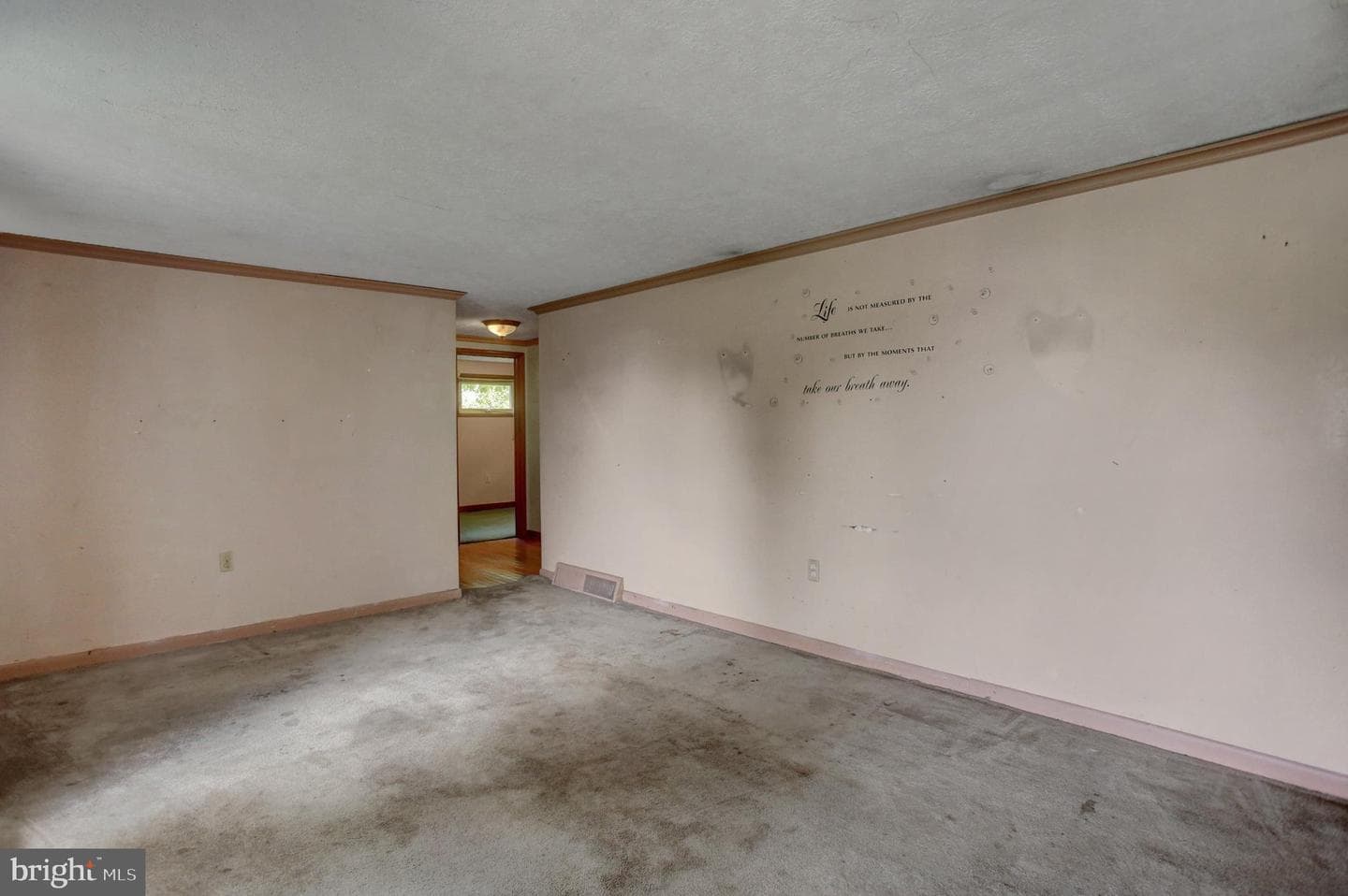 1811 Holly Lane photo 5