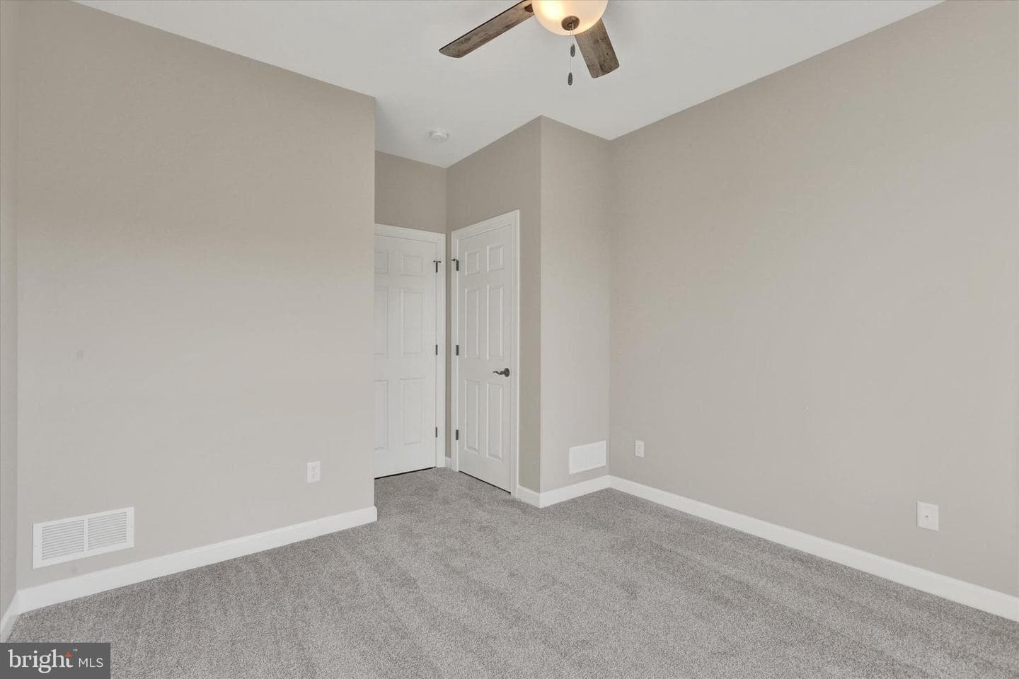 7688 Thrush Lane photo 19