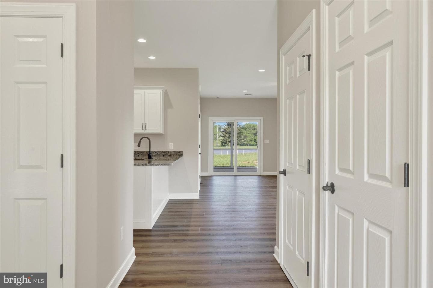 7688 Thrush Lane photo 3