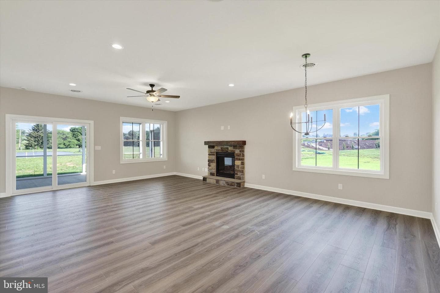 7688 Thrush Lane photo 8