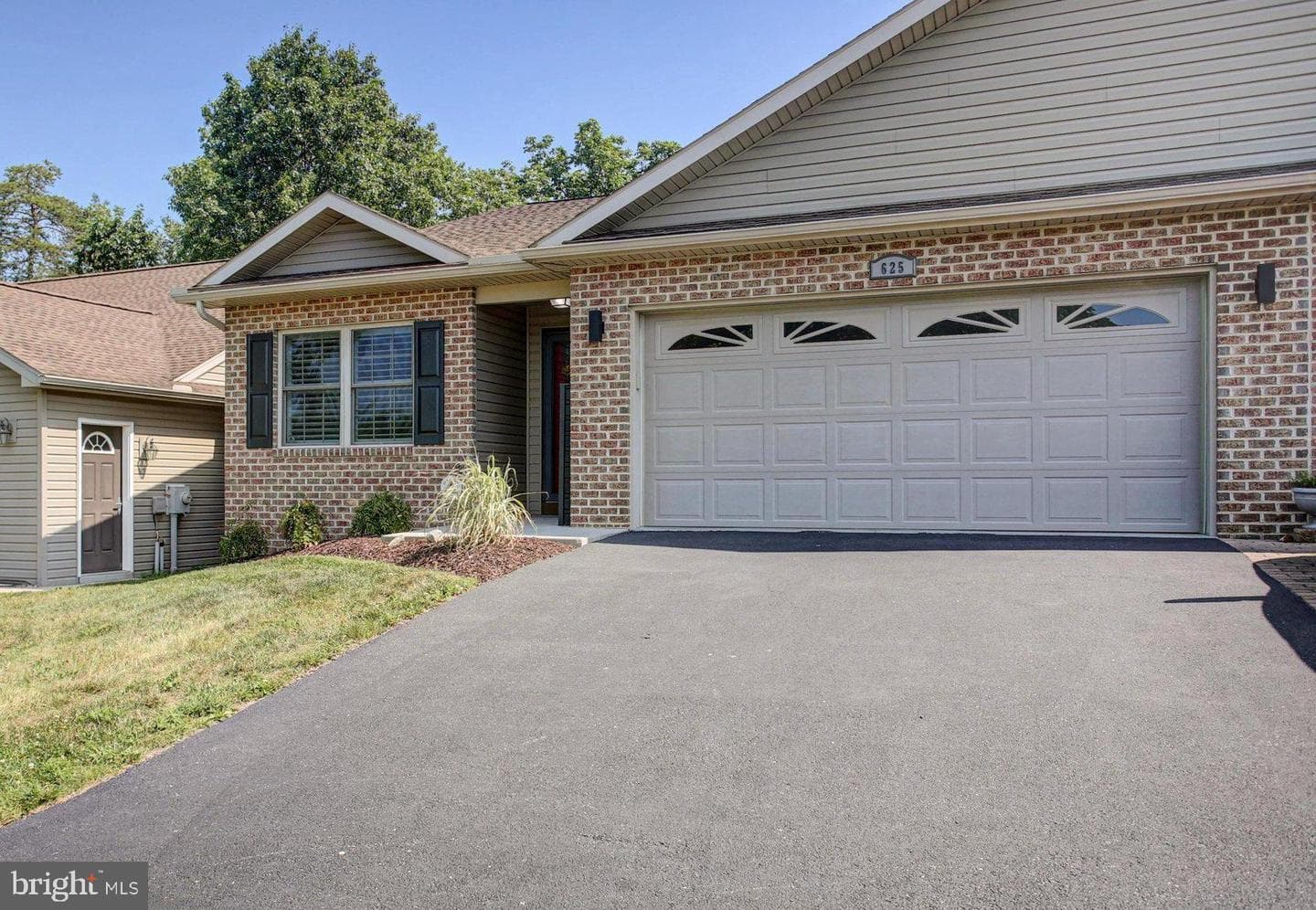 625 Shook Court W, Greencastle