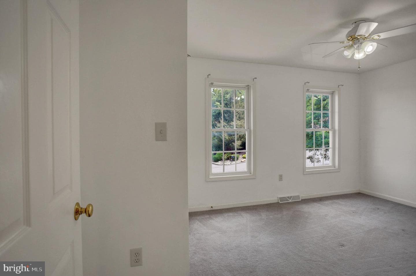 1724 Bell Avenue photo 36