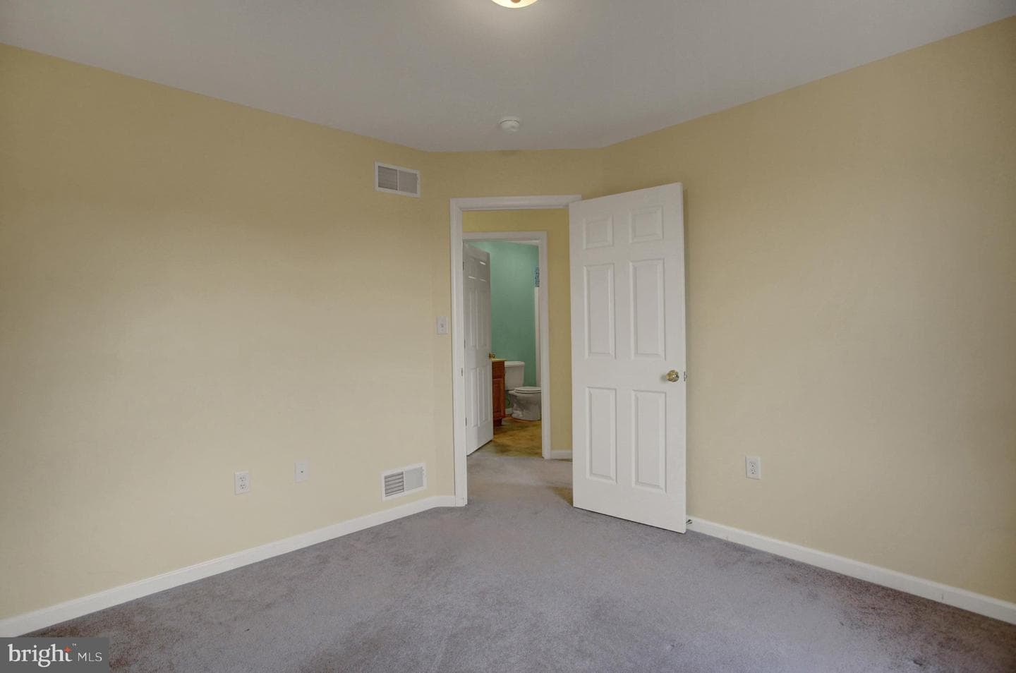1724 Bell Avenue photo 41