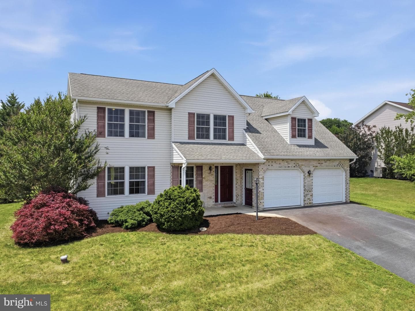 1553 Vaughn Drive photo 3