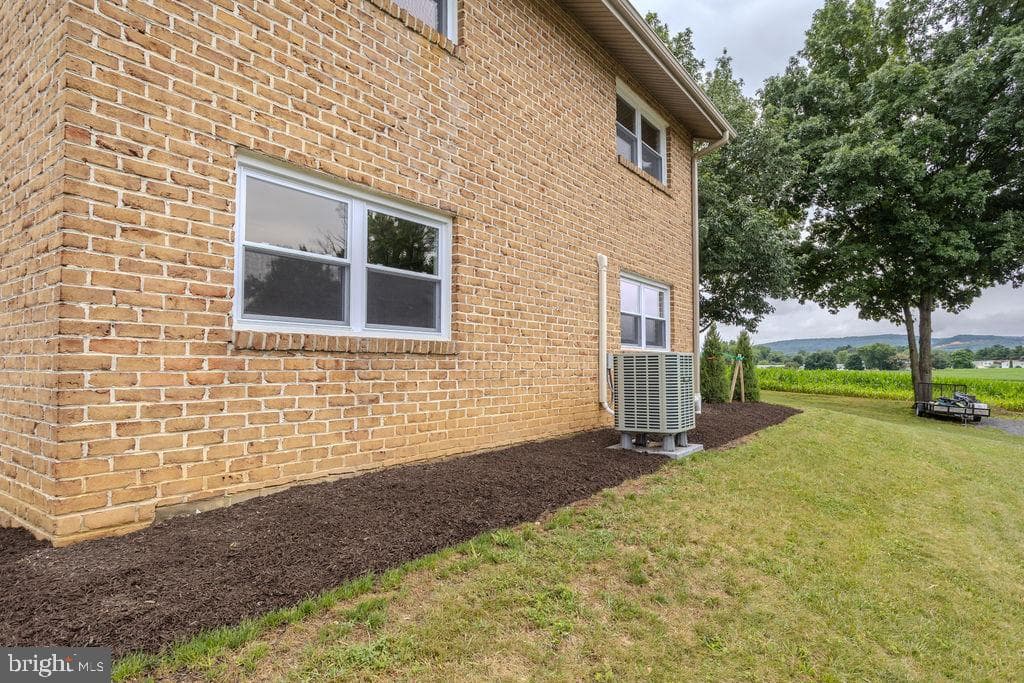 220 Hartzell Drive photo 22