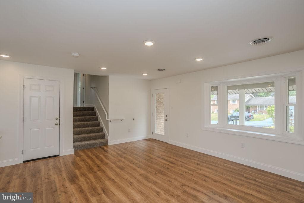 220 Hartzell Drive photo 26
