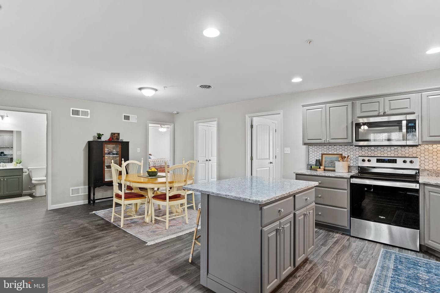 322 Franklin Way #101 photo 12