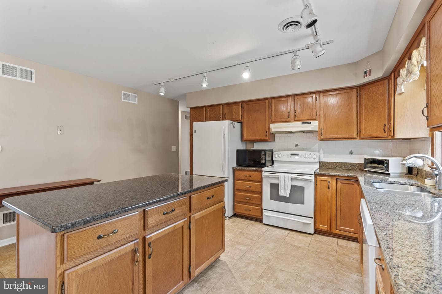 128 Overhill Drive photo 13