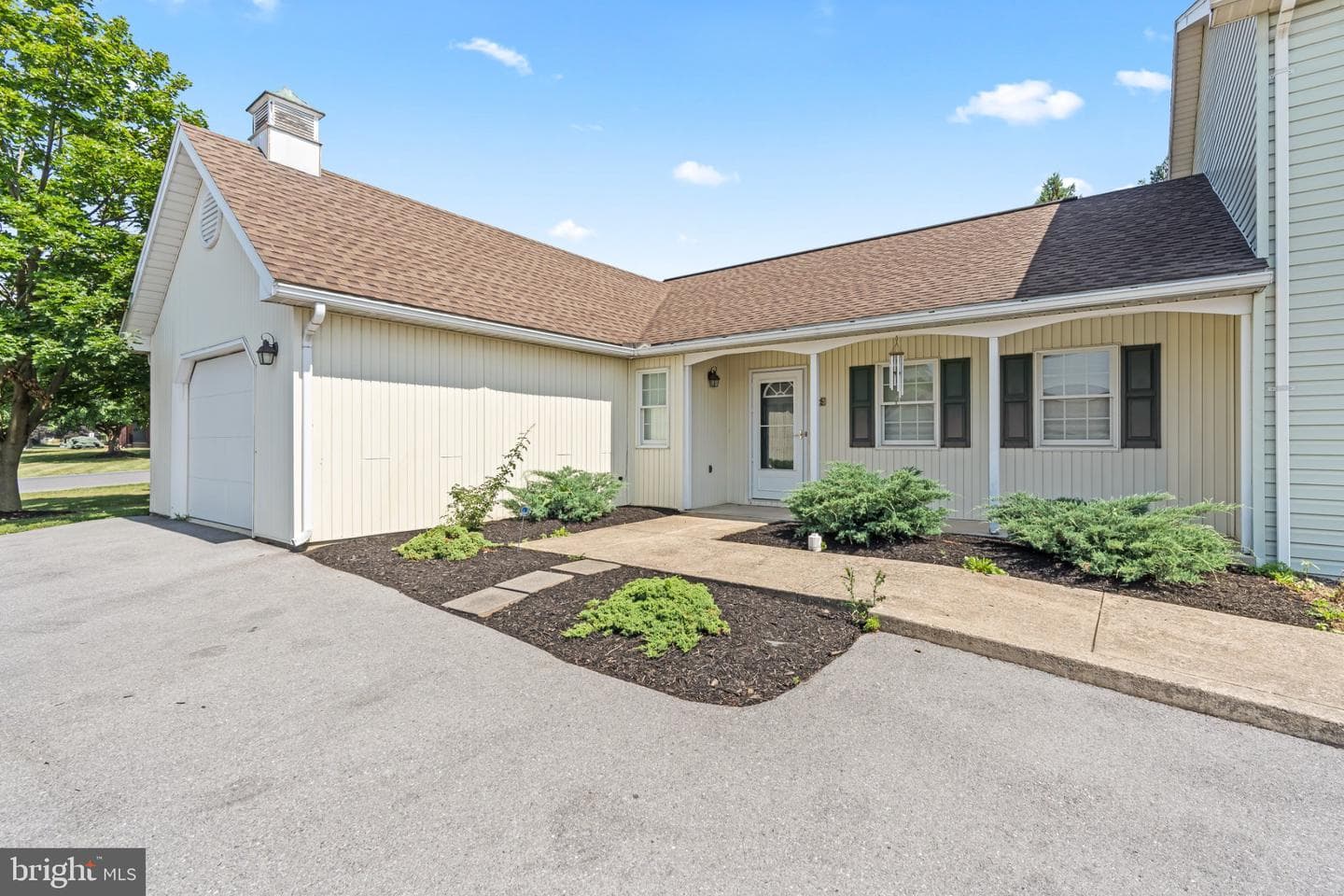 128 Overhill Drive photo 5