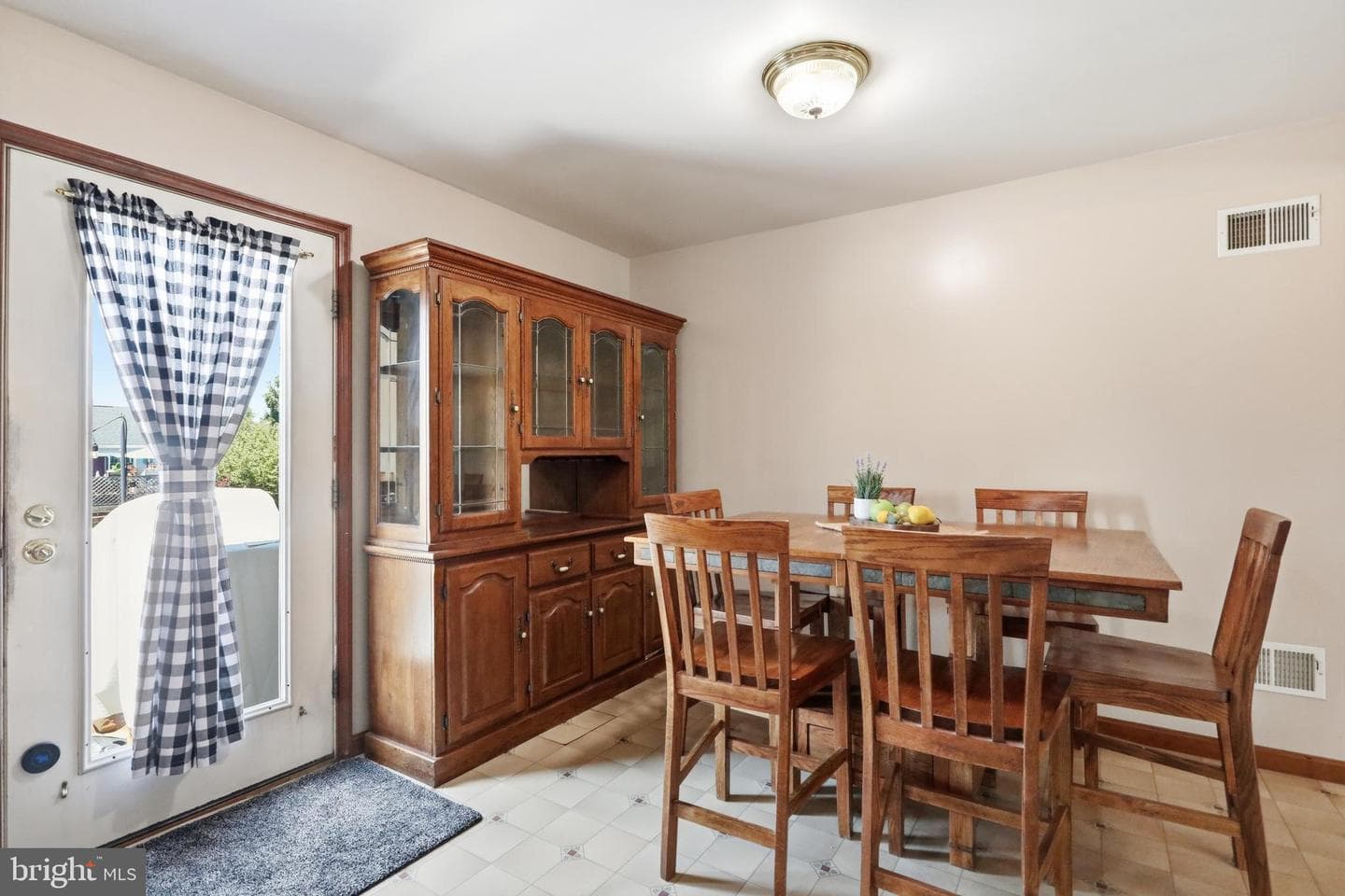 274 Pattison Drive photo 14